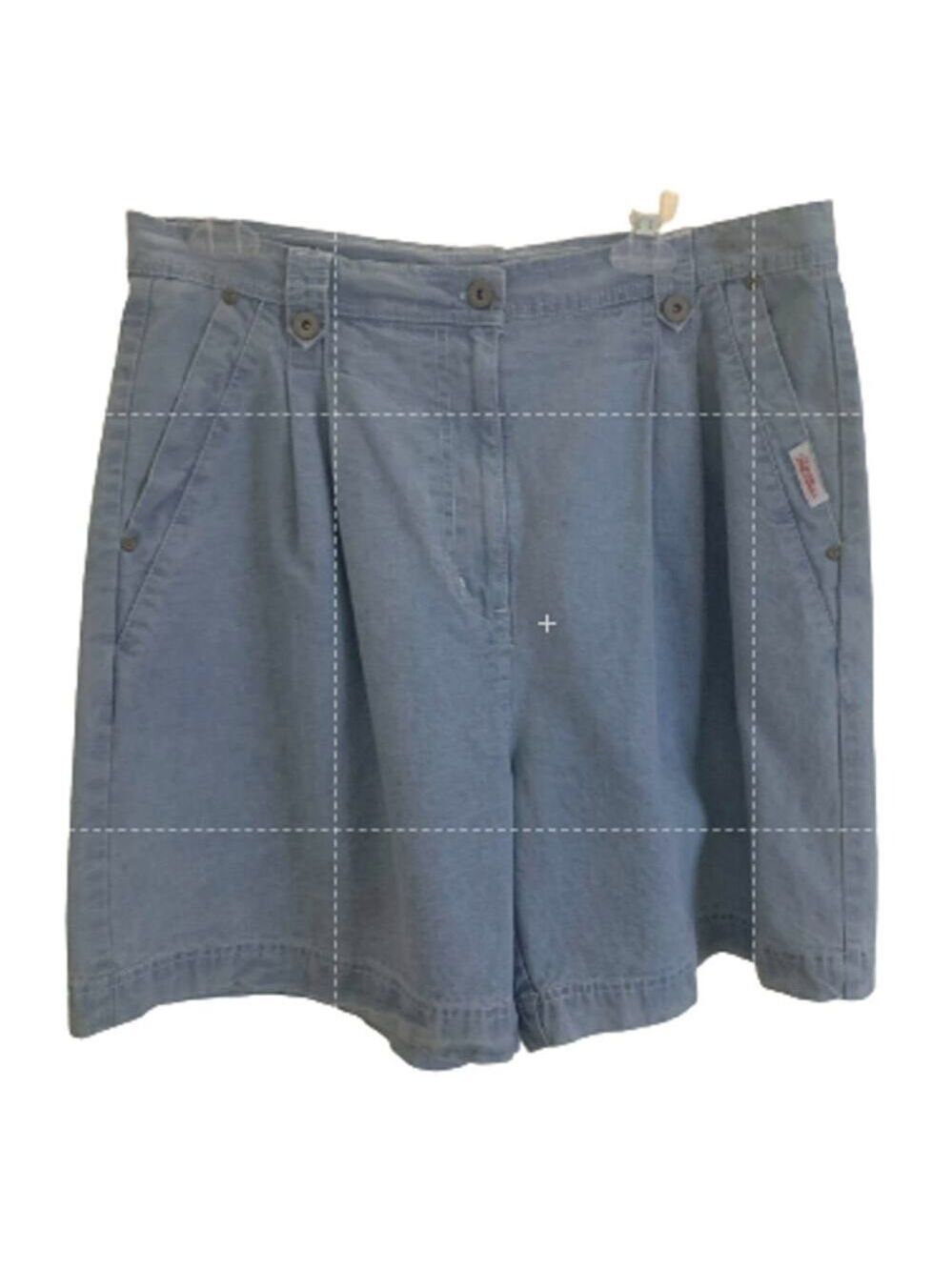 Bill Blass 100% Cotton Mom Denim Shorts Size 16 Light Wash